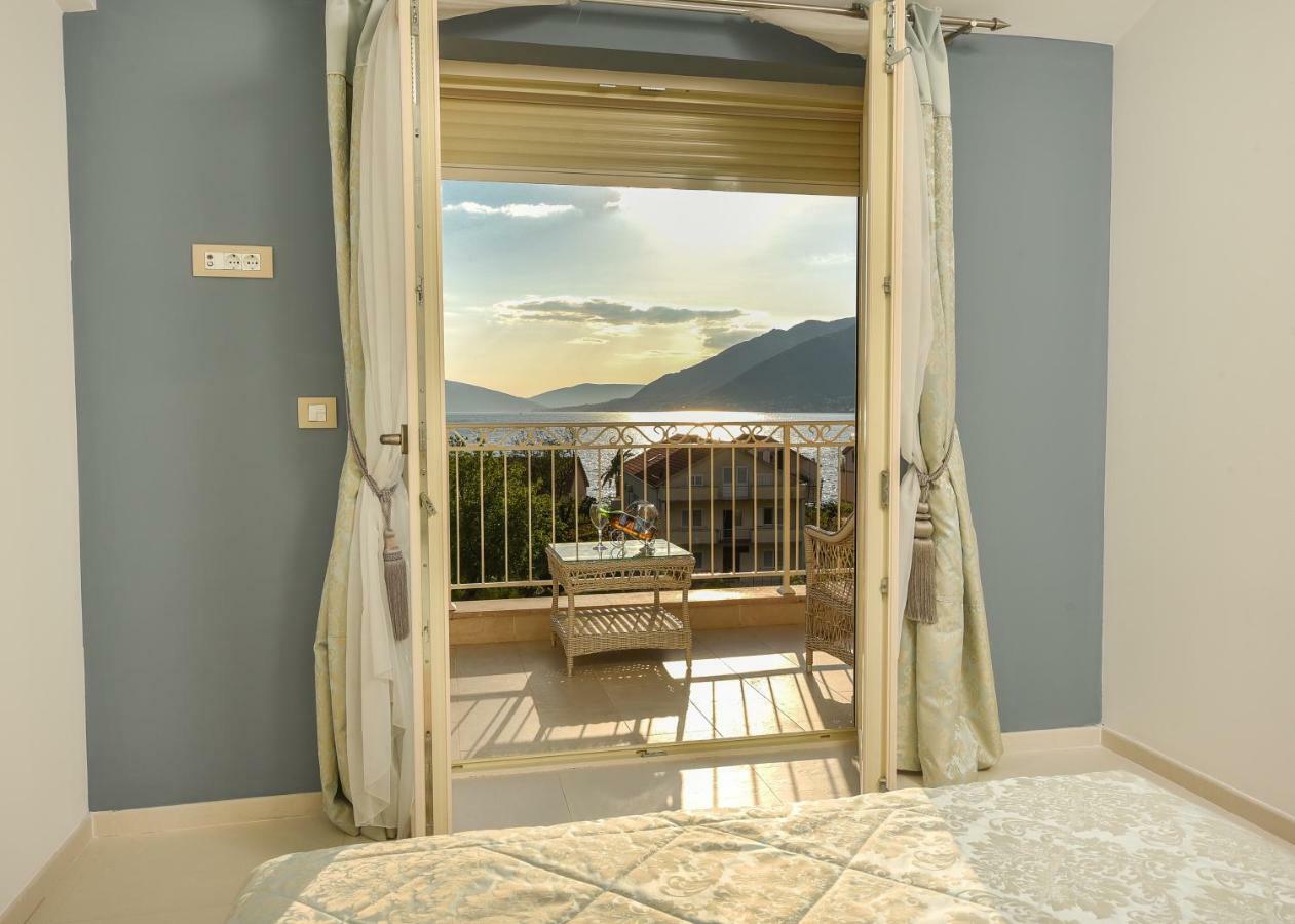 Sea Point Apart Hotel Tivat Extérieur photo